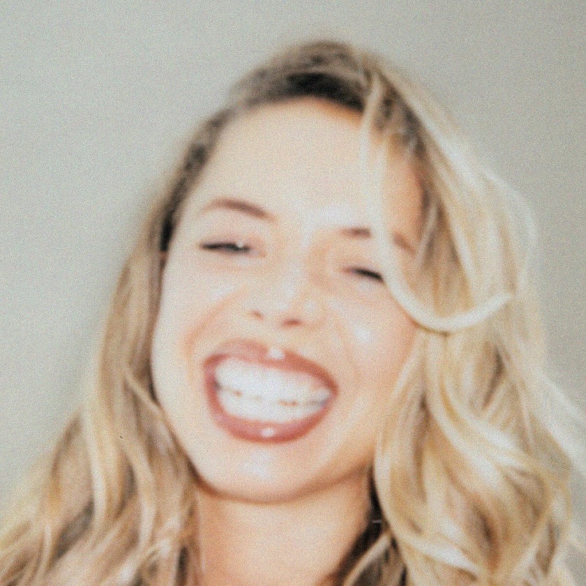 Nilufer Yanya - Cold Heart - BestNewMusic2025 - New Music 2025 > Q2 > W18