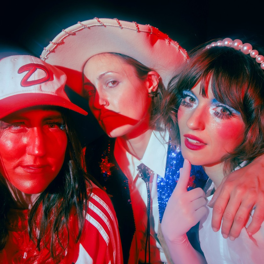 stealing sheep - I Wanna Go Back - BestNewMusic2025 - New Music 2025 > Q3 > W32