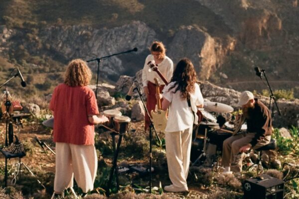 YUUF - Mesa Mesa - BestNewMusic2025 - New Music 2025 > Q3 > W37