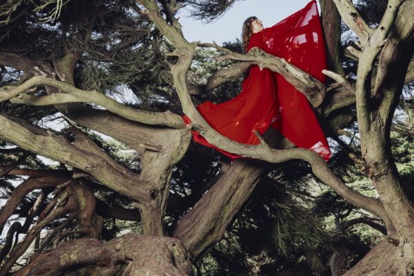 Hannah Frances - The Space Between (ft. Daniel Rossen) - BestNewMusic2025 - New Music 2025 > Q4 > W41