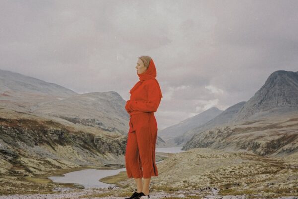 Juni Habel - Evergreen In Your Mind - BestNewMusic2026 - New Music 2026 > Q1 > W2